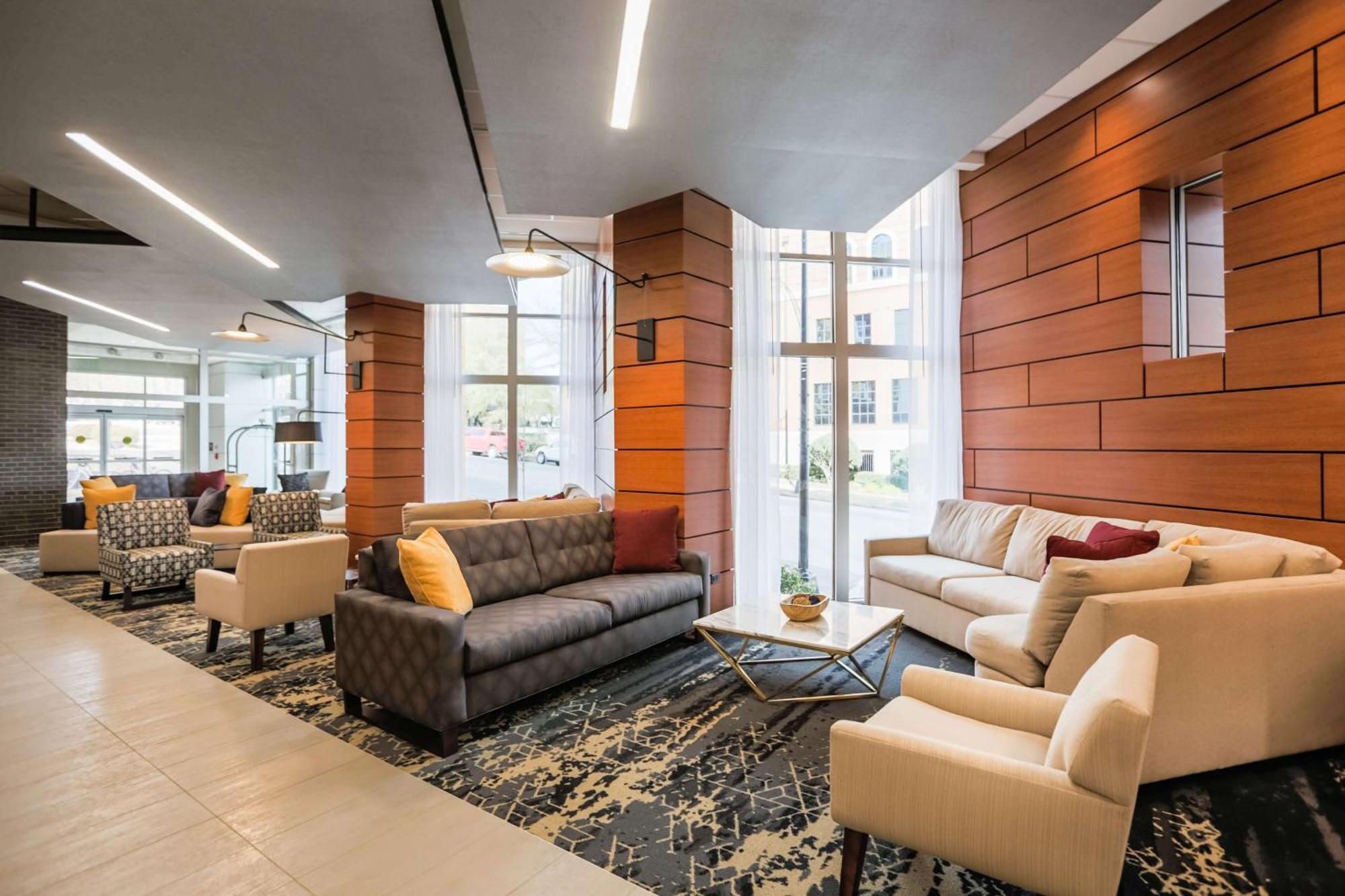 Hyatt Place Downtown 3* Greenville